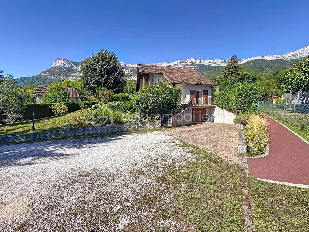 Maison de 143m2 sur un terrain de 1800m2