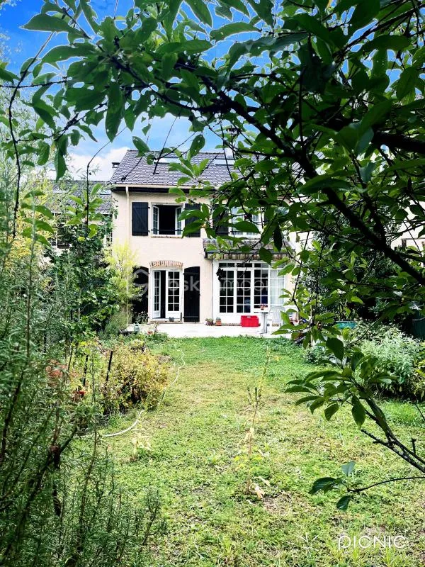 LES CLAYES - Maison de 4 chambres dans le Parc de Diane