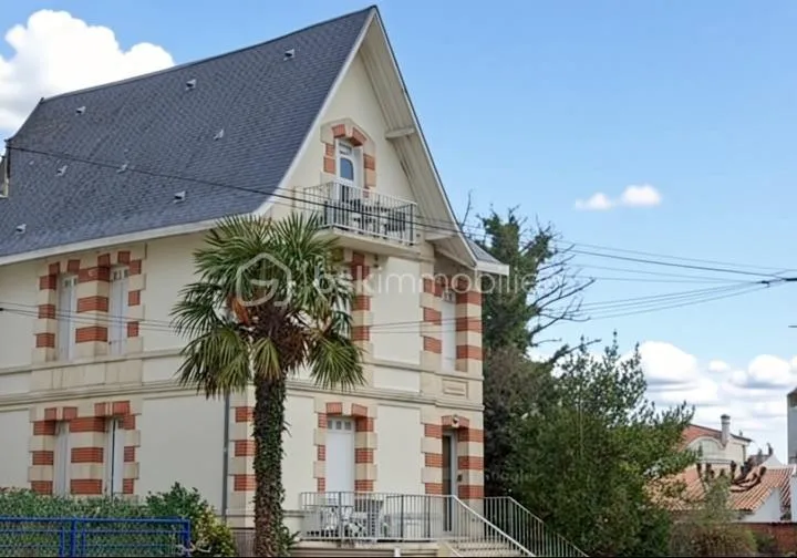 Royan – Appartement en duplex au dernier étage à 400 m de la mer