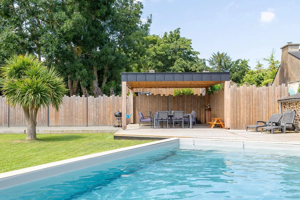 PROPRIÉTÉ DE CHARME ENTIÈREMENT RENOVÉE À BINIC-ETABLES SUR MER