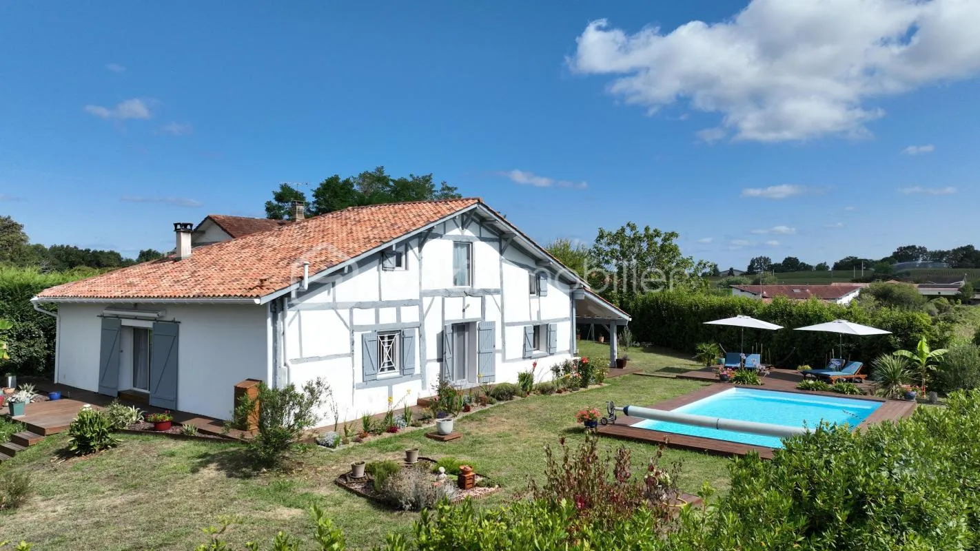 Maison coup de cœur avec volumes, charme et piscine sans travaux