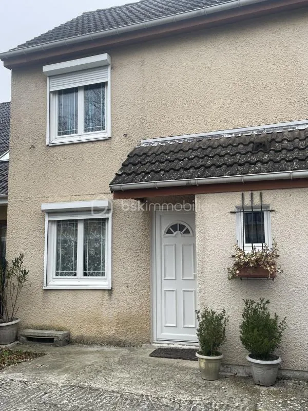 MAISON TRADITIONNELLE 90 m² - Secteur La Mie Au Roy