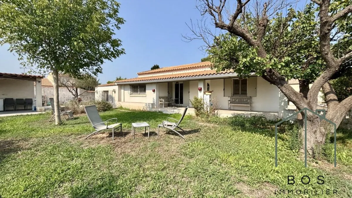 Villa de plain pied avec jardin