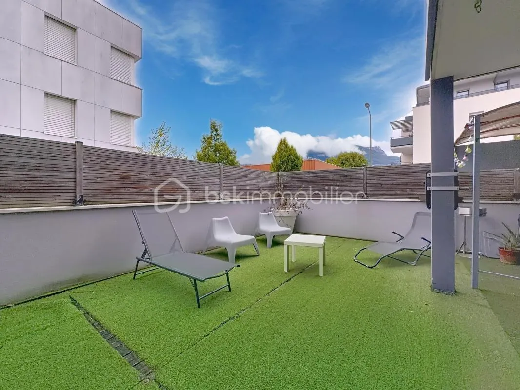 T4 de 81m2 avec grande terrasse