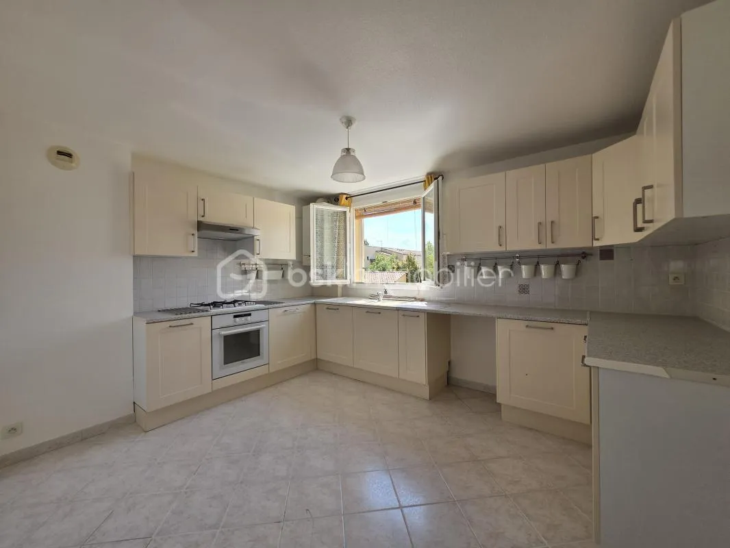 Superbe duplex de 82m2 sur Velaux. 2ch, Box + Place de parking