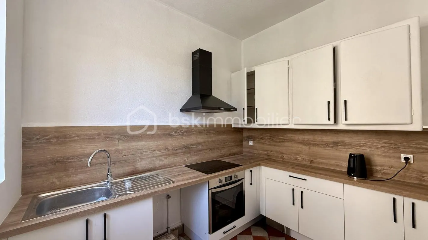 À vendre – Maison de ville rénovée située à FLERS