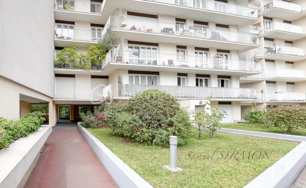 Appartement 3 pièces de 71,5 m² avec balcon et cave – L’Île Saint-Denis (93)