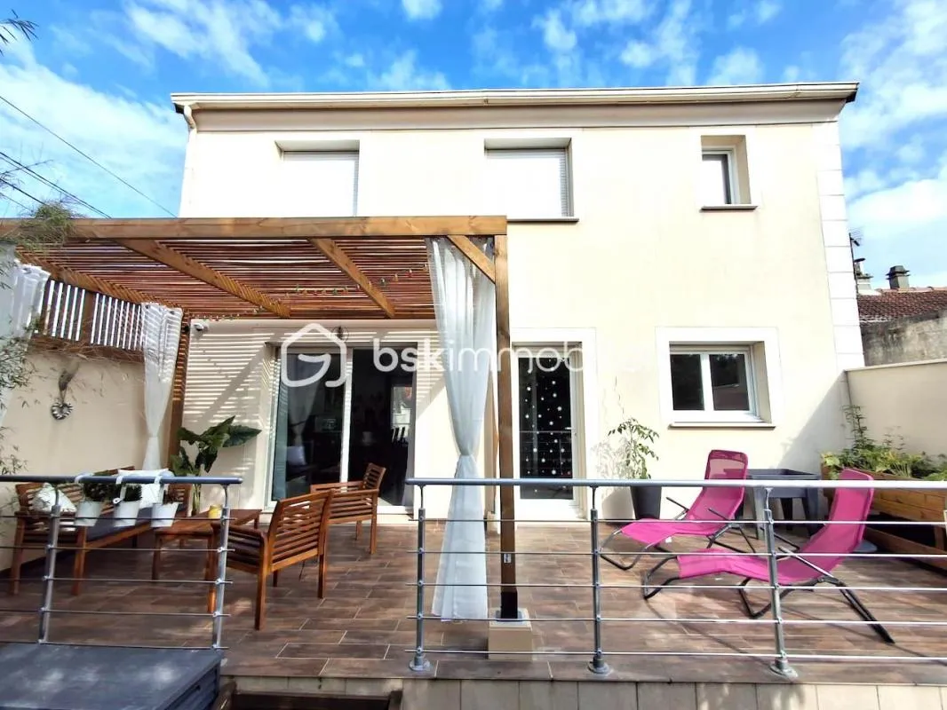 Maison récente (2010) sur terrain 250 m² – Triangle d’or de Sainte‑Geneviève‑des‑Bois, à 900 m de la gare