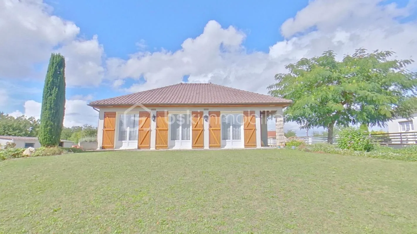Pavillon sur sous-sol sur 1150 m² de jardin