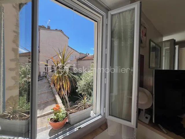 💛 Pépite au cœur du village – Maison rénovée avec cachet, avec cave voûtée