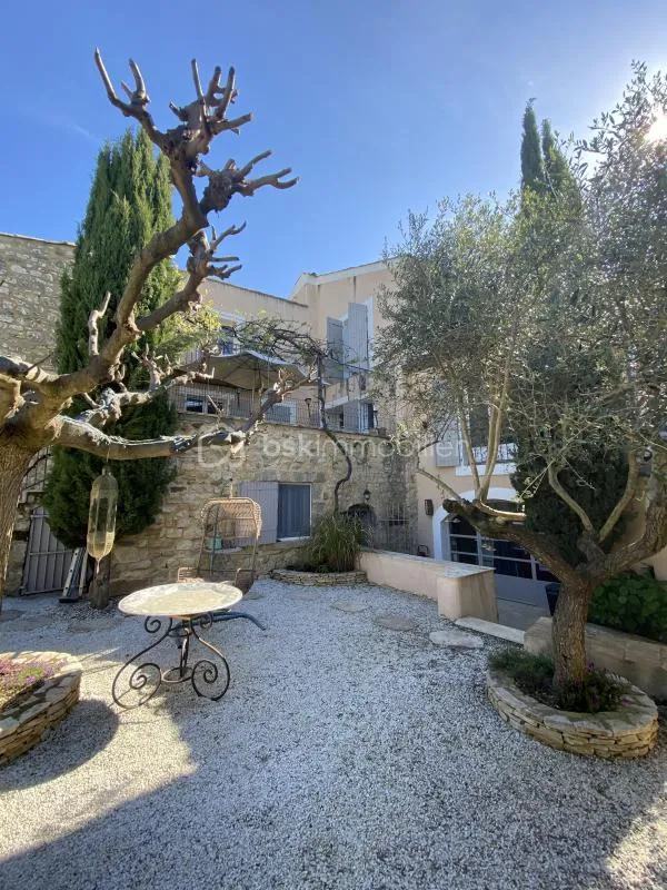 BELLE PROPRIETE DE VILLAGE PROCHE UZES