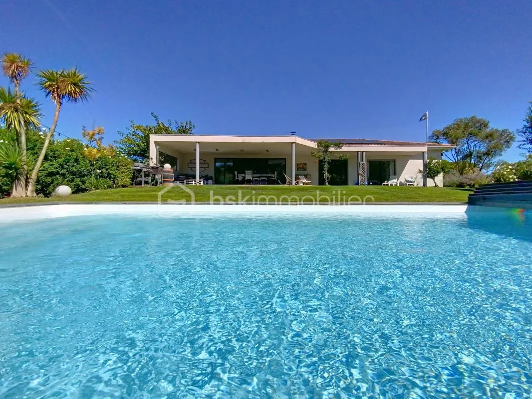 **** NOUVEAUTÉ *  EN EXCLUSIVITÉ * VILLA CONTEMPORAINE * SECTEUR CALME ET RECHERCHÉ DE LUNEL ****