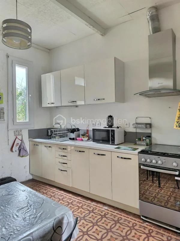 À vendre – Maison de village avec terrasse, annexe  – ELNE
