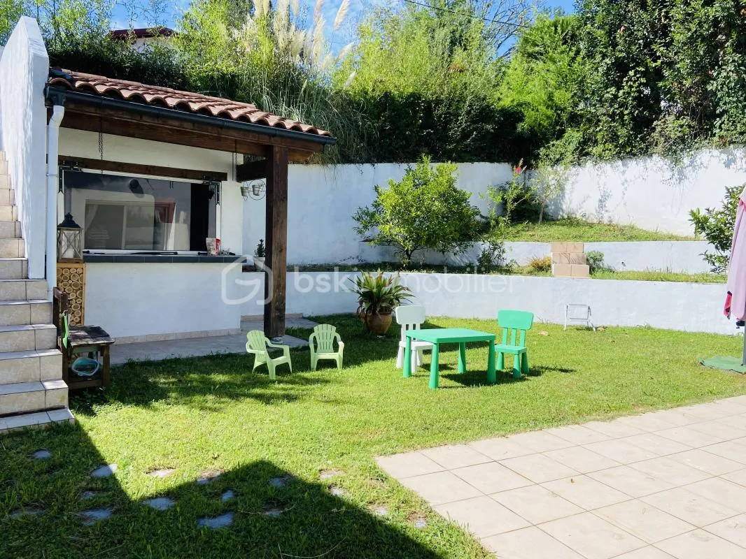 Maison individuelle avec studio indépendant, Saint-Jean-de-Luz