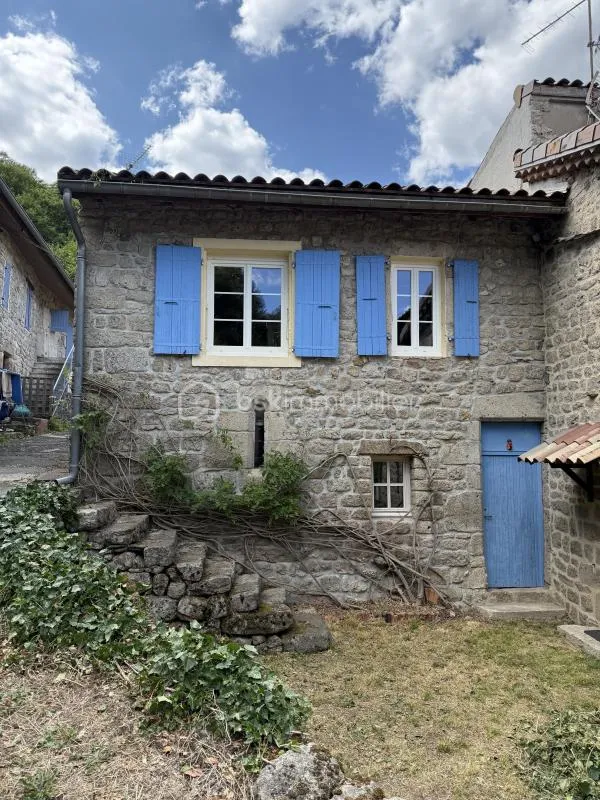 Maison en pierre rénovée – Meublée – Calme & authenticité à Thueyts (07)