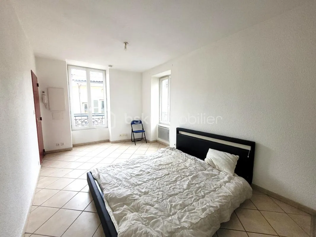 Studio de 24 m²     Centre Ville Voiron