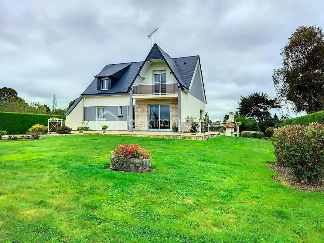 Maison contemporaine de 1994 sur terrain de 1988 m²