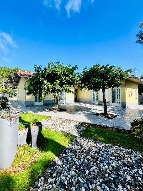 🏡 RARE À LA VENTE – MIMIZAN PLAGE -MAISON COUP DE CŒUR PROCHE DE LA DUNE, A QUELQUES PAS DE OCÉAN ! 🌊☀️