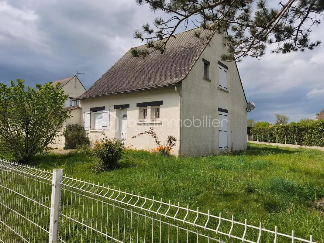 MAISON A ETAGE