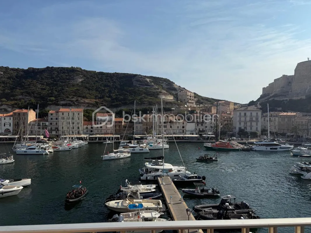 DUPLEX AVEC TERRASSE ET VUE PANORAMIQUE PORT DE BONIFACIO