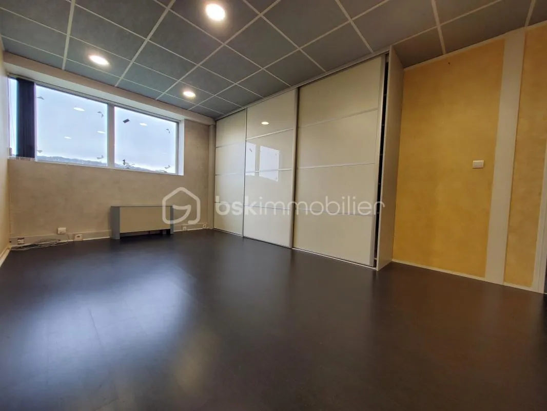 BUREAUX 100 m² ESTILLAC AGROPOLE