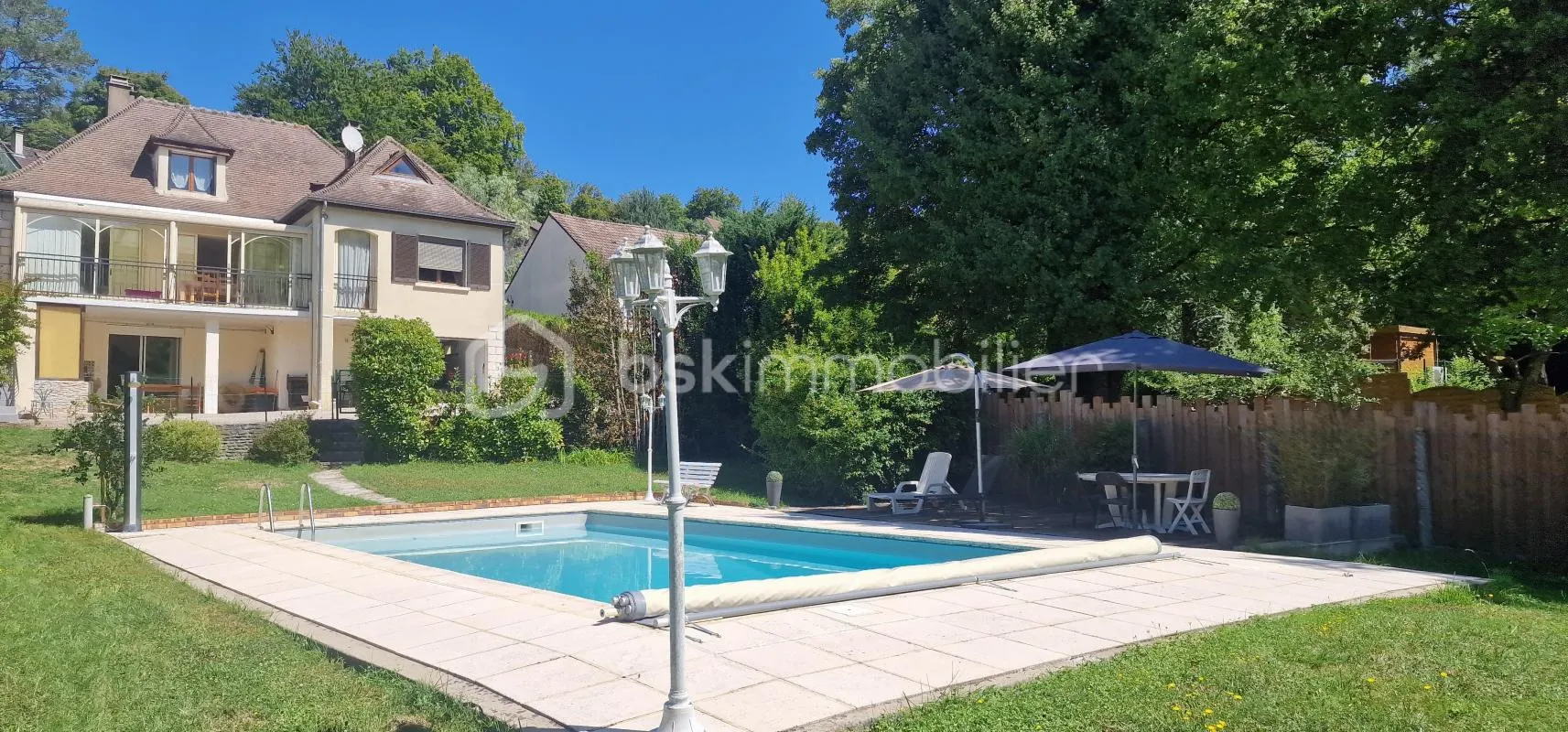 Maison avec piscine et jardin à Fontaine-le-Port