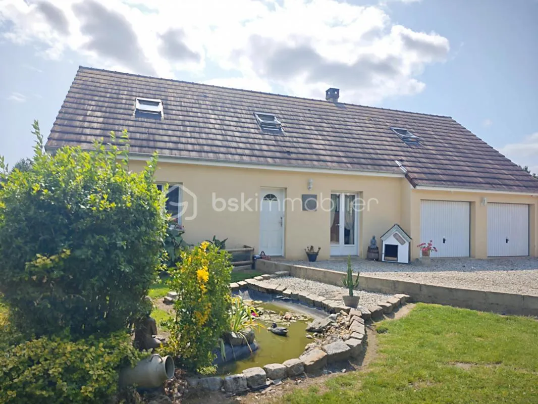 Pavillon 110 m² entre L’Aigle et Tourouvre-au-Perche – Environnement paisible, cadre familial !