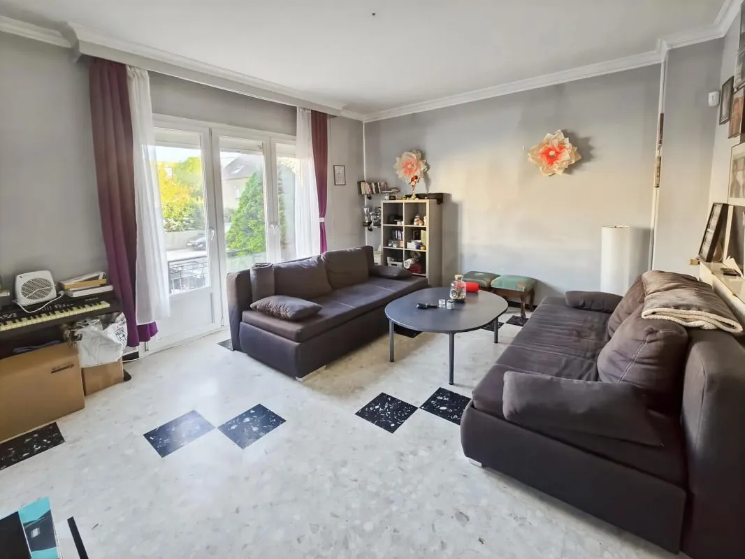 Maison individuelle de 3 pièces en vente à Dijon - Idéal pour les familles cherchant à personnaliser leur espace