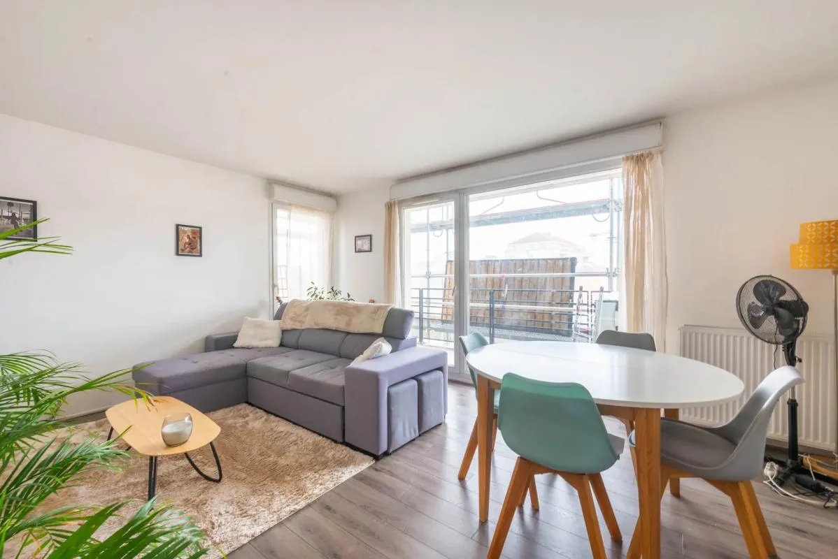 Appartement 4 pièces de 78 m2 en vente à Colombes - Idéal pour familles