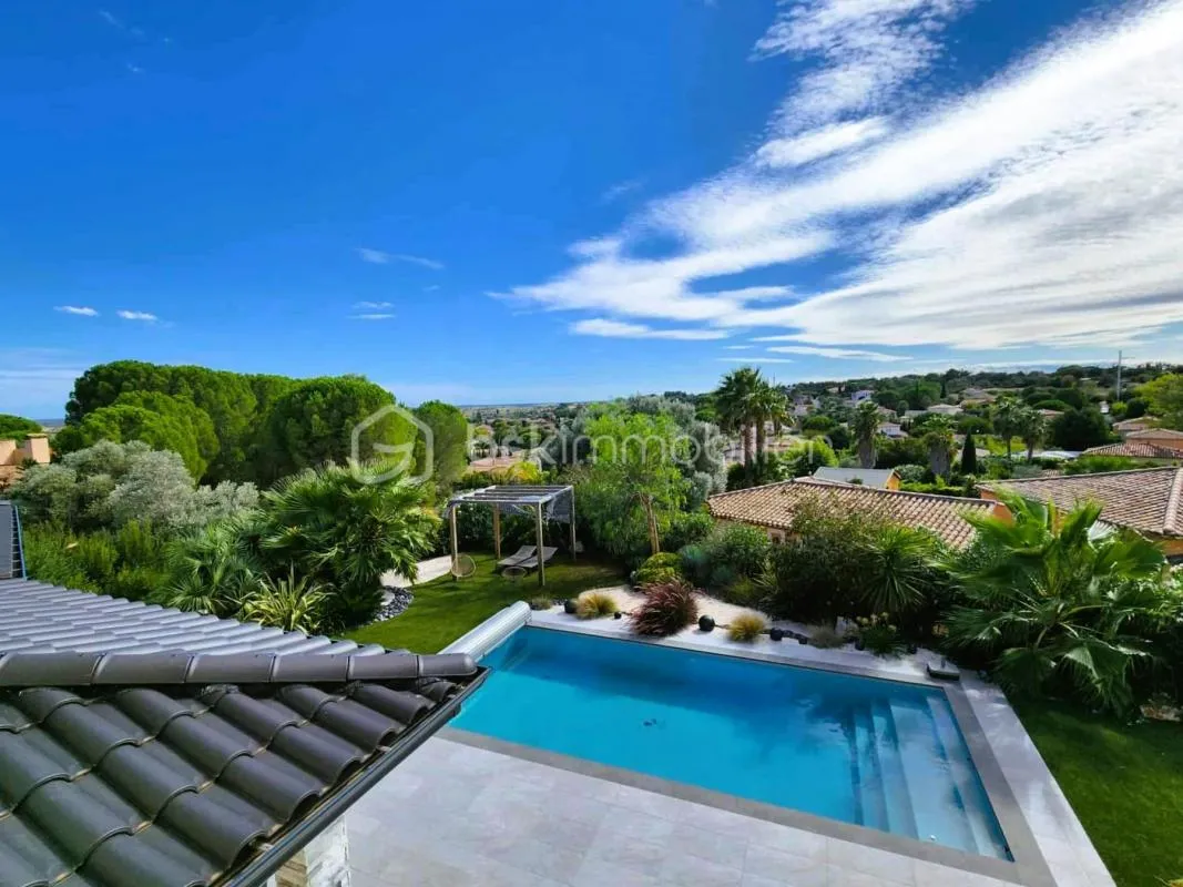 Splendide villa avec vue dominante