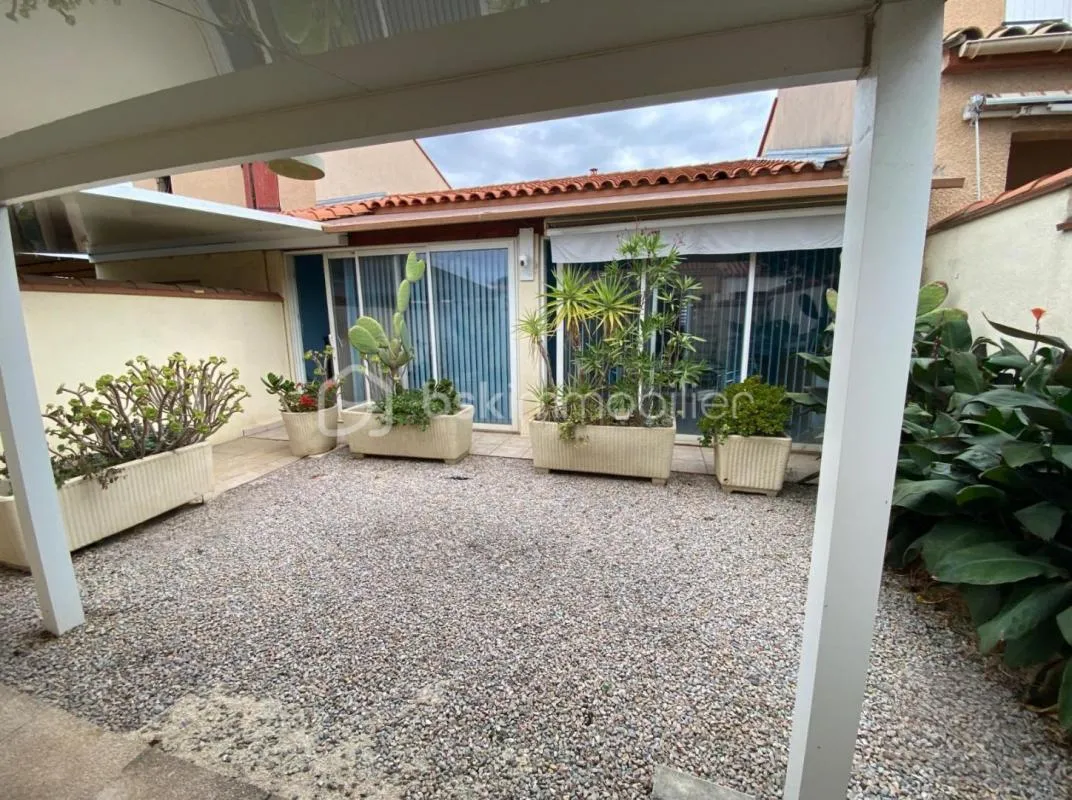Plain-pied – 3 chambres – espaces de vie complémentaires – stationnement couvert