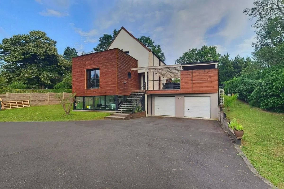 Étiolles  ( 91450 ) Villa d'Exception  avec Piscine  317 m²