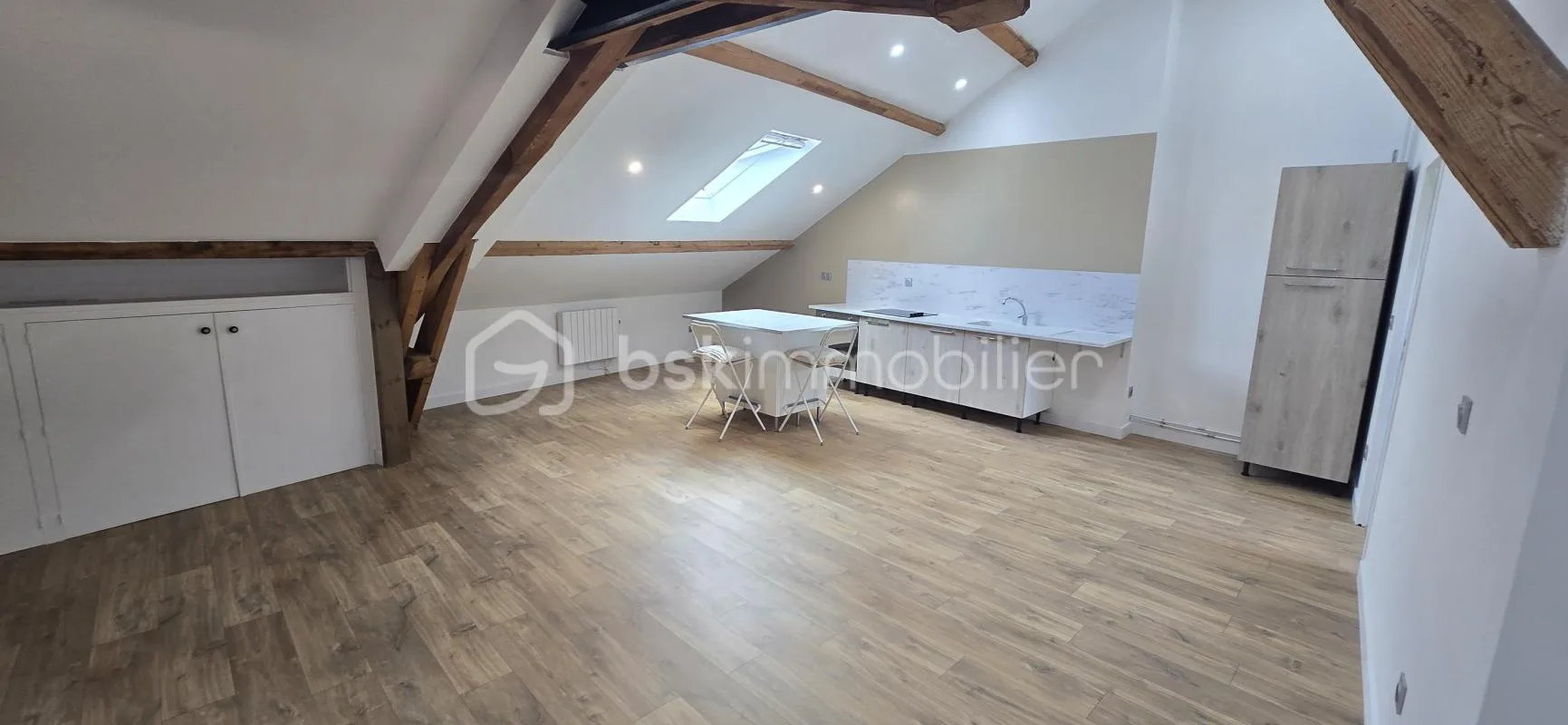 Appartement 2 chambres et cave