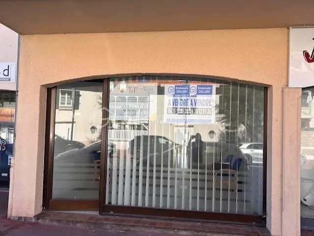 Opportunité Emblématique : Vente Murs Commerciaux en Cœur de Ville à Saisir !