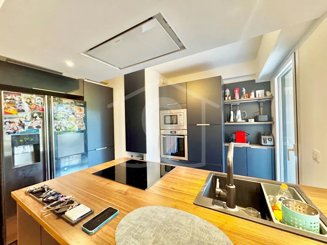 Vallauris 3 P de 72 m2 Garage et cave