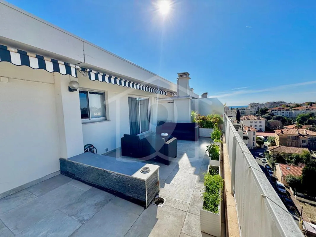 Appartement Cannes 3P dernier étage 82 m2 toit terrasse Garage et cave