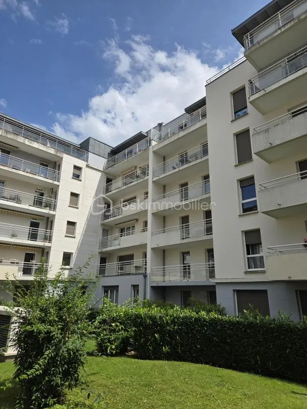 Appartement coup de cœur, 5 pièces, 103 m², dernière étage avec terrasses, rare à la vente