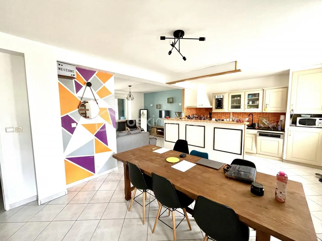 Bel appartement rénové avec un grand jardin en plein centre de Plouvien