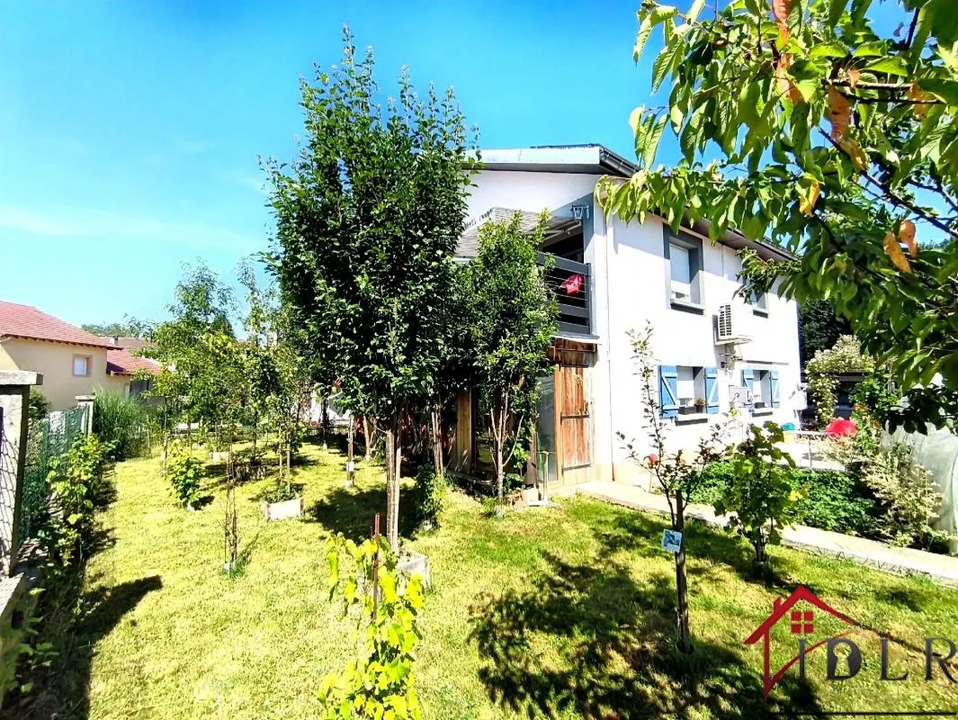 Maison clé en main avec 3 chambres, terrasse et jardin   à 2