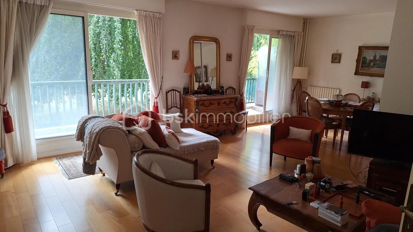 Appartement 4 pièces dans belle résidence