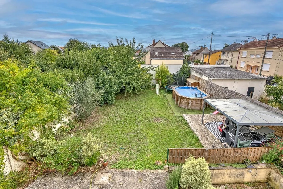 Maison de 5 pièces de 120 m² située à Bezons