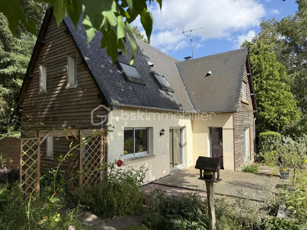 Maison avec vue imprenable, entourée de haras, au calme absolu