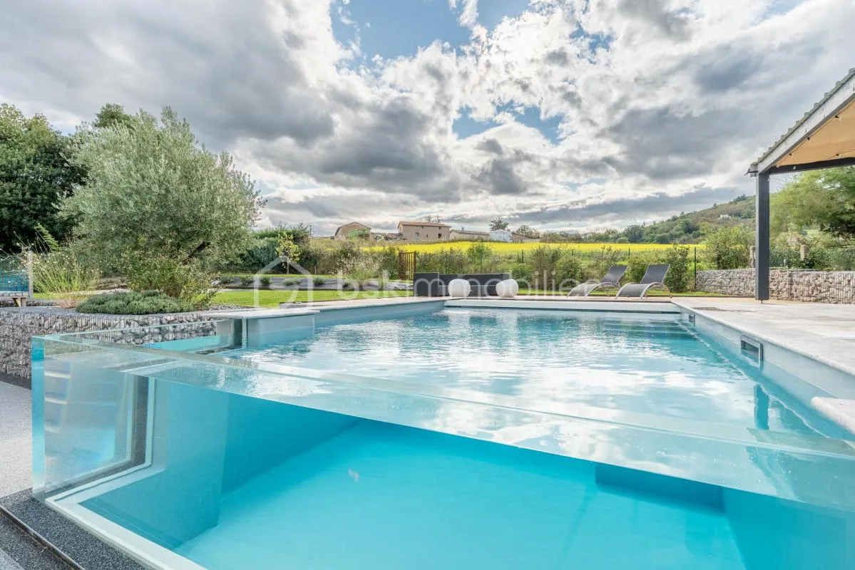 Maison villa contemporaine avec sous sol complet