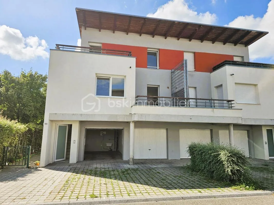 Appartement F3 de 2004 situé à Pfastatt dans quartier résidentiel