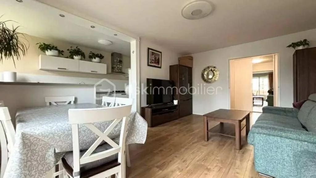 SUPERBE T4 AVEC BALCON