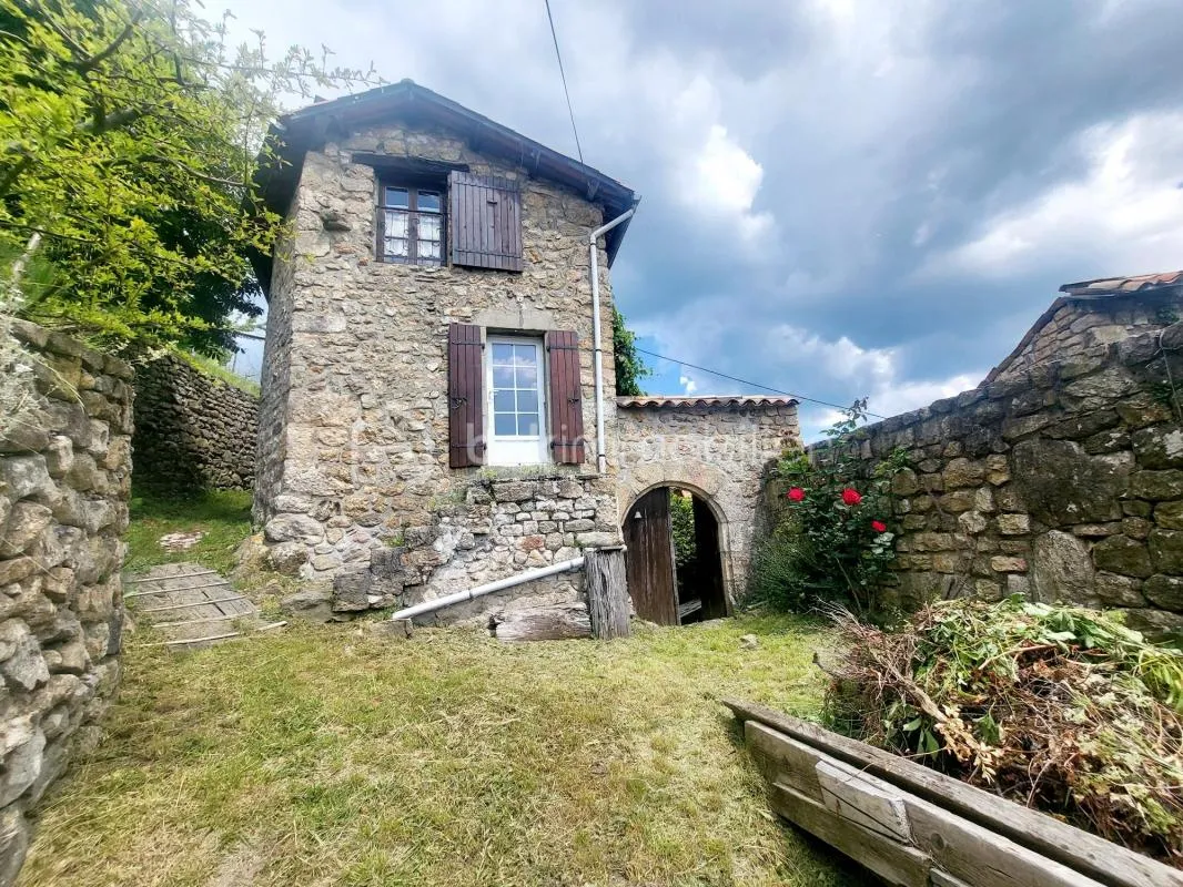 Maison en pierre à Thueyts