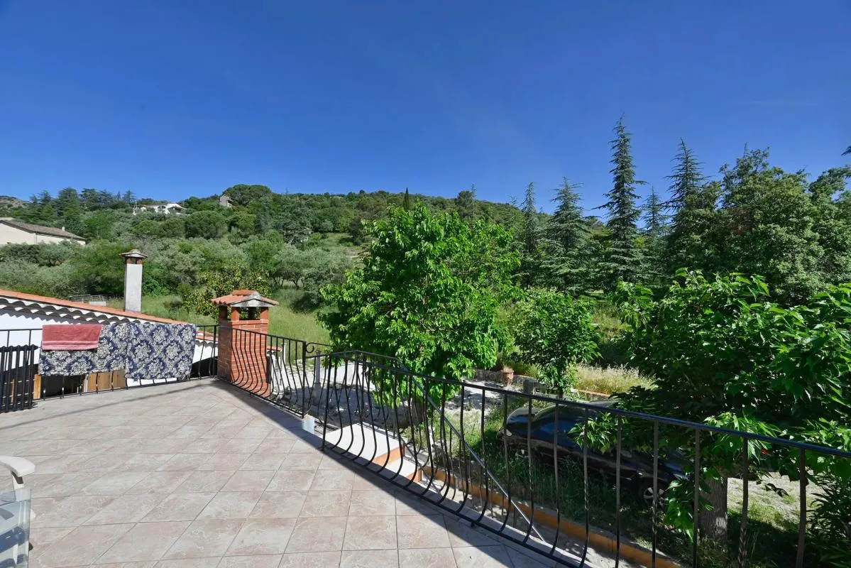 Maison de 4 pièces, 150 m², située à Boisset-et-Gaujac