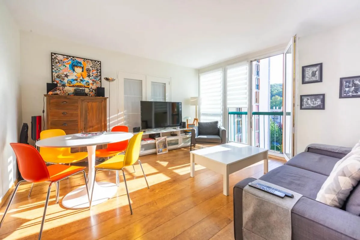 Appartement de 4 pièces de 79 m² situé à Chaville