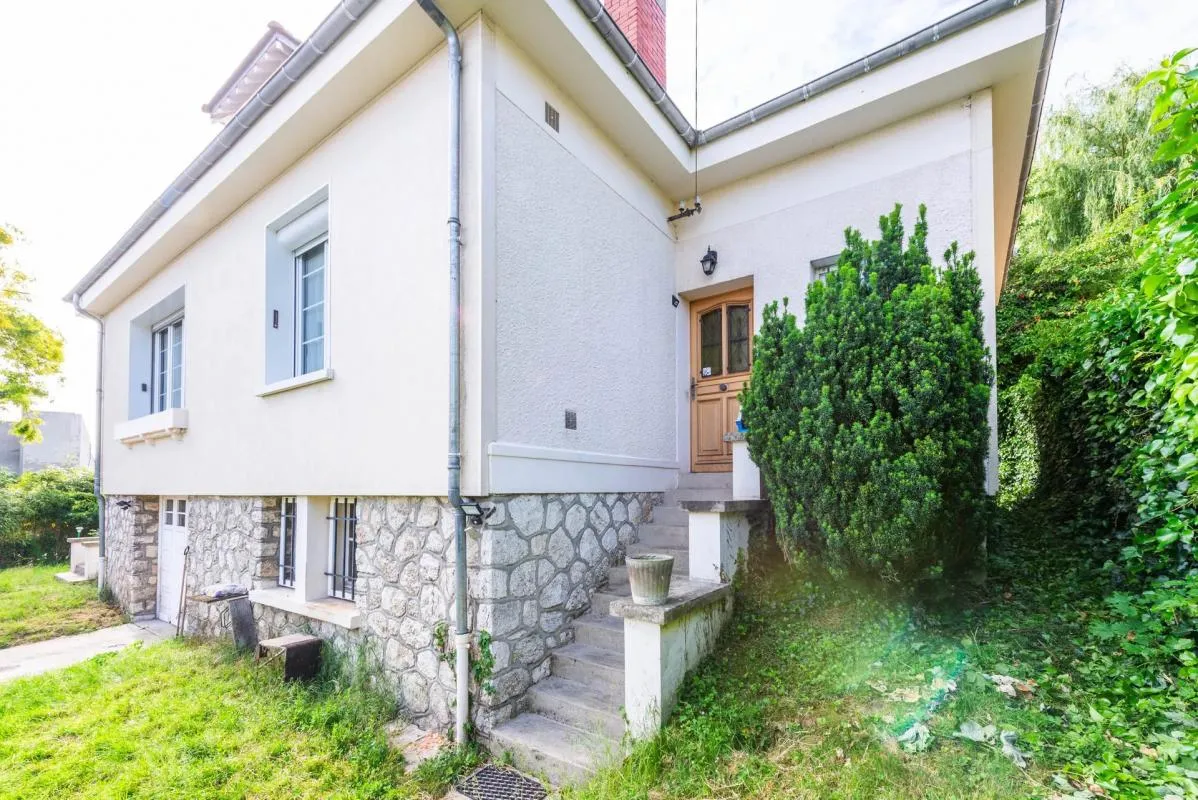 Maison de 7 pièces de 170 m2 avec jardin situé à Marly-le-Roi