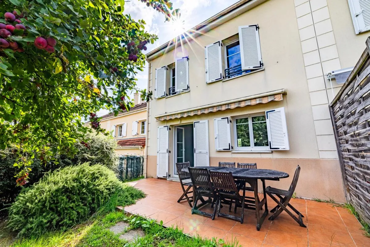 Maison de 4 pièces de 92 m² située à Marcoussis